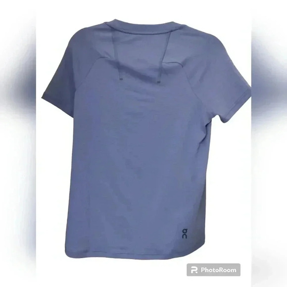 On Women's On Focus T-Shirt - Picture 6 of 7